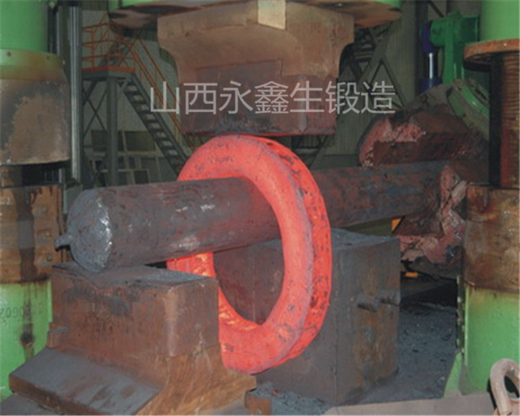 環(huán)形鍛件的芯軸擴(kuò)孔方法